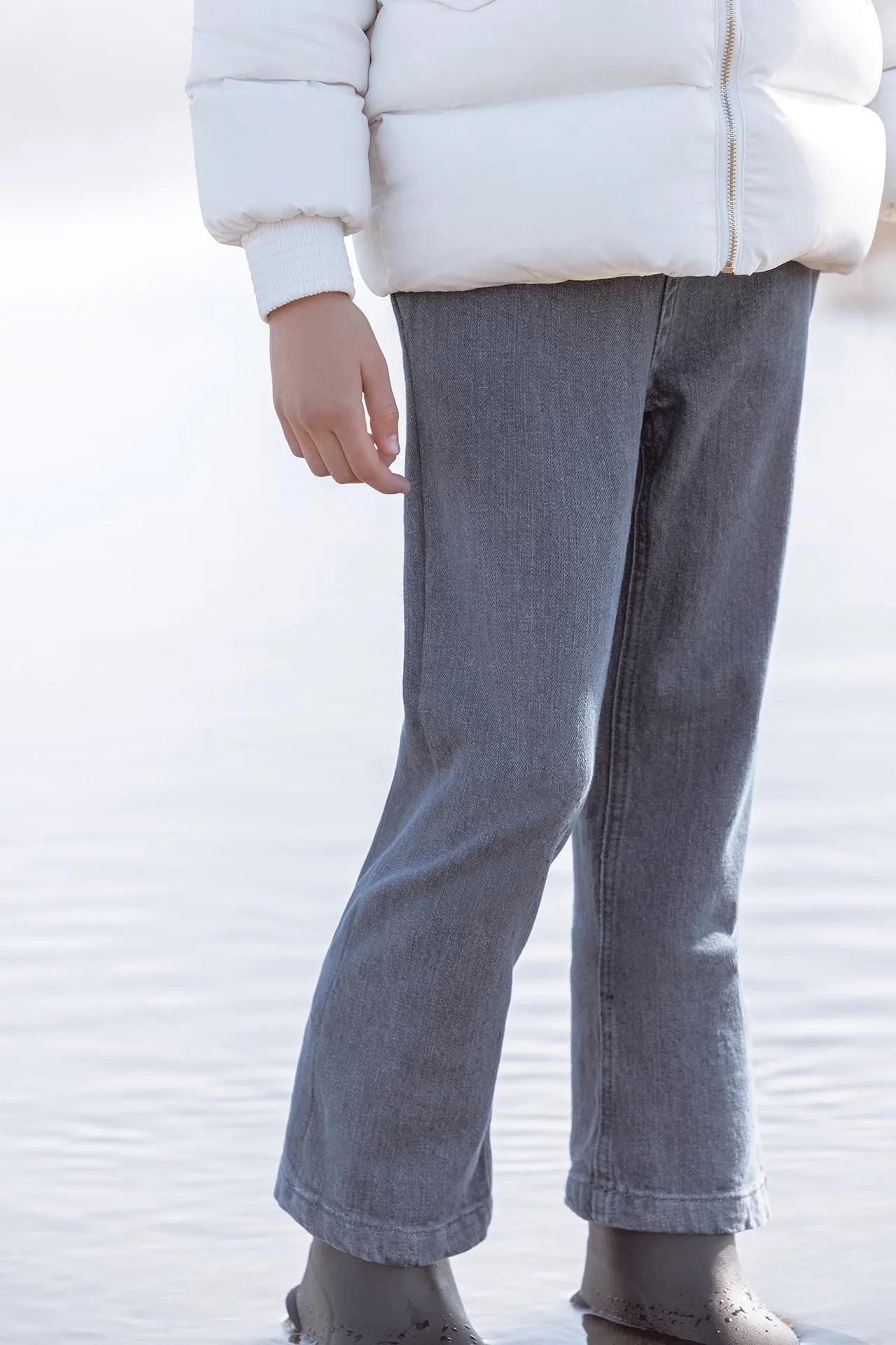 Heather Scallop Pocket Gray Jeans