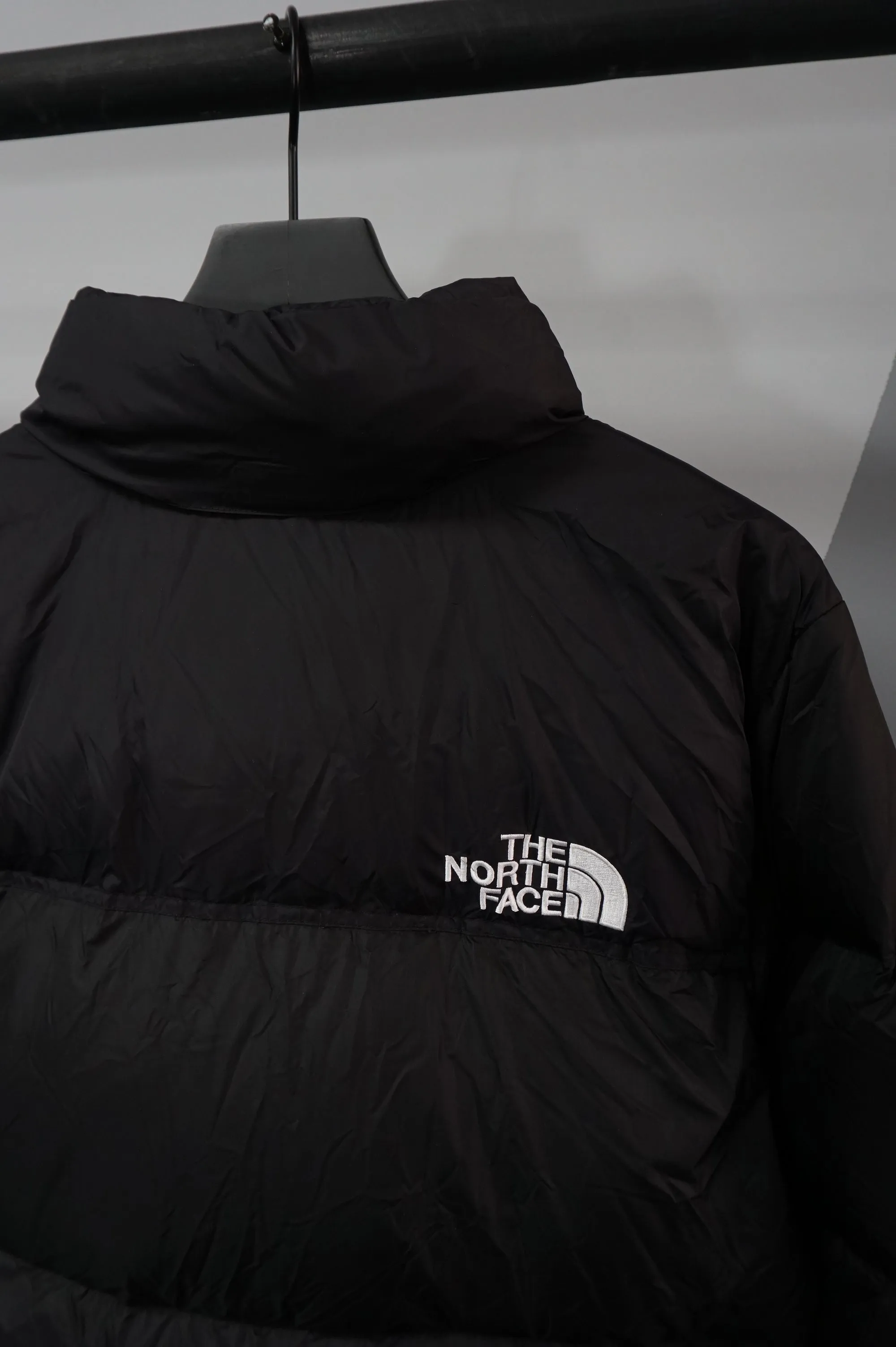 (L) The North Face Puffer Jacket