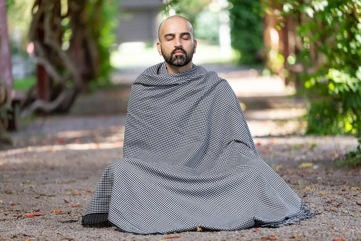 Meditation Shawl | Meditation Blanket or Prayer Shawl for Men & Women (Balance)