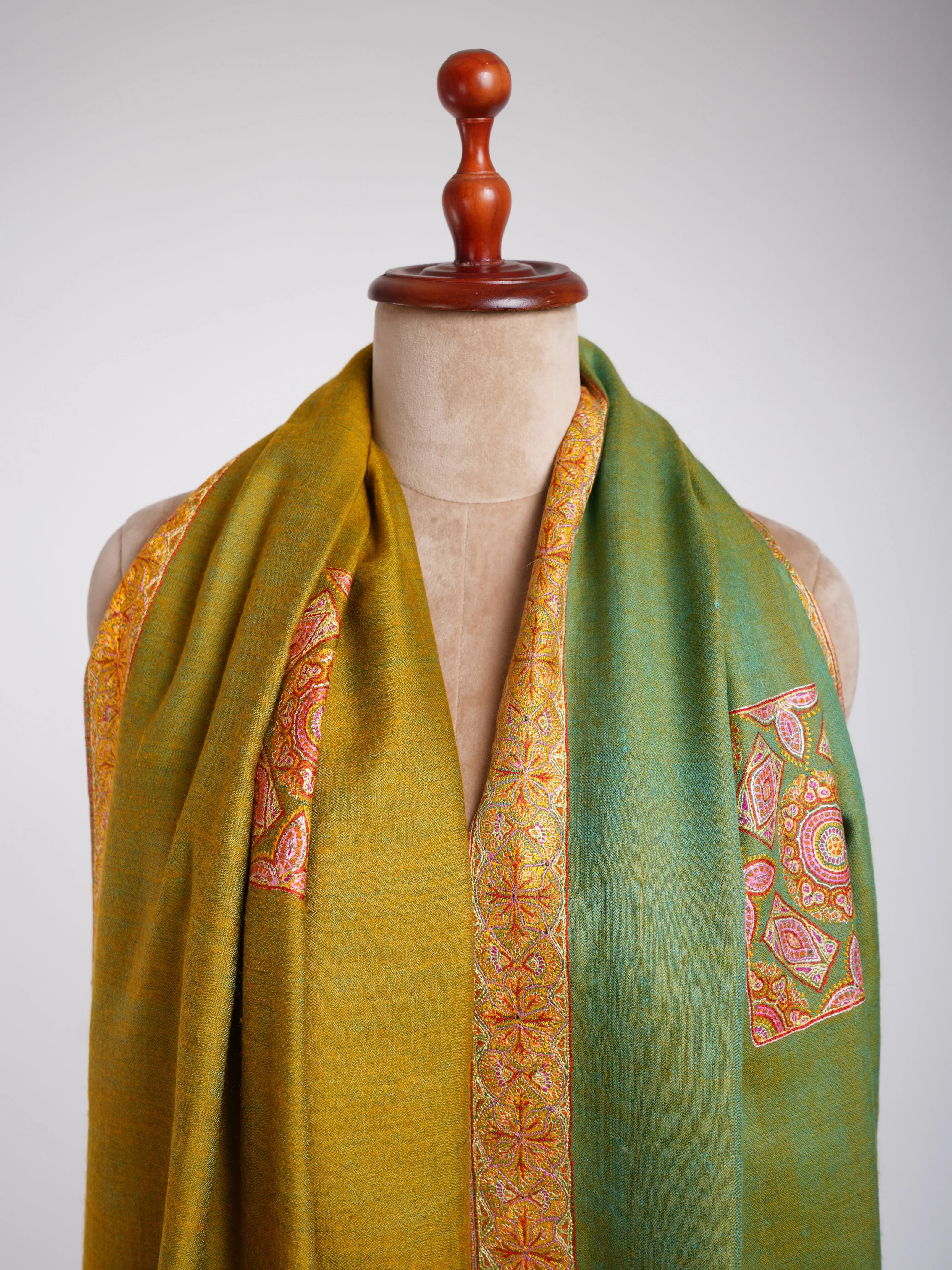 Silk Sozni Dorukha Pashmina Shawl Green